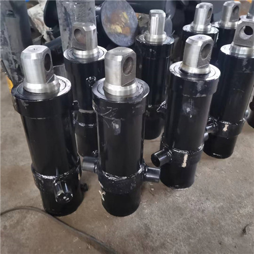 半掛車支腿液壓的使用原理